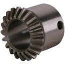 CASE IH SPINDLE DRIVE SHAFT GEAR (LONG). REPLACES 10053RA